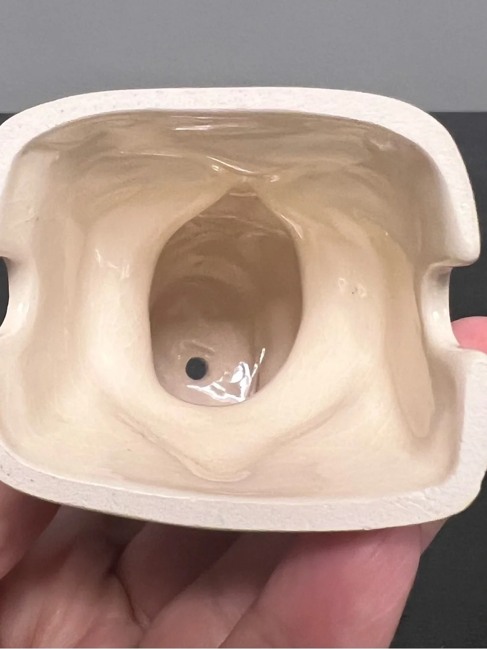 VTG Mid Century Ceramic Chef Pie Vent Pie Bird Funnel Yellow Unmarked 4”